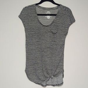 Maurices Black and White Cap Sleeve Shirt